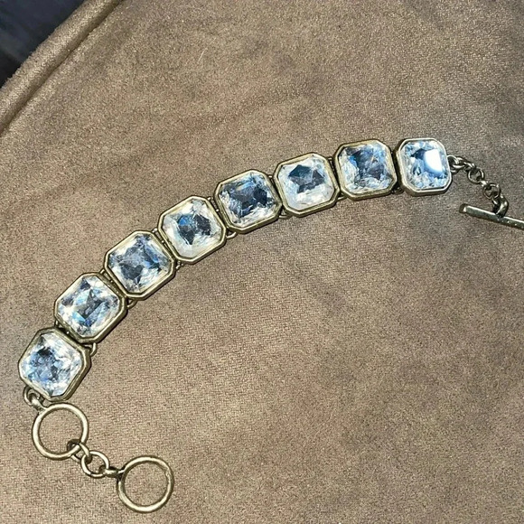 Chloe and Isabel retroglam square cut crystals toggle braclet - Picture 1 of 7